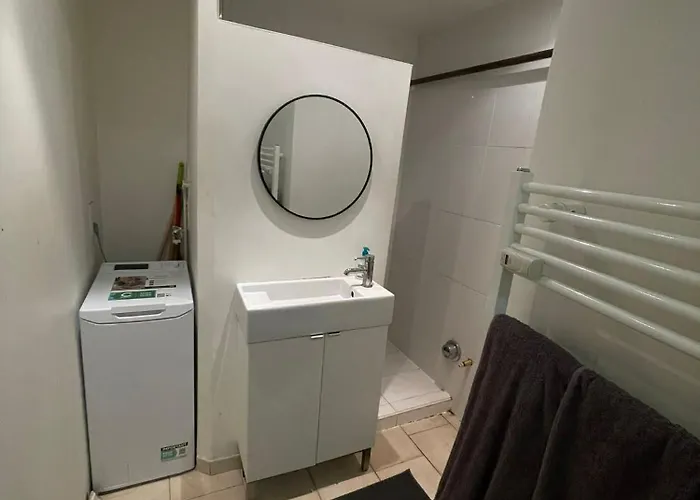 1 Bed Centre 아파트